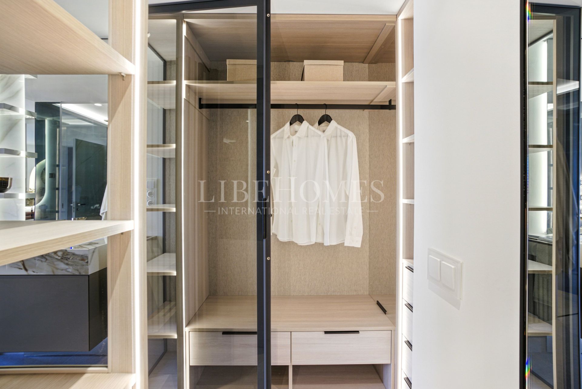 Appartement de luxe au rez-de-chaussée, New Golden Mile, Estepona