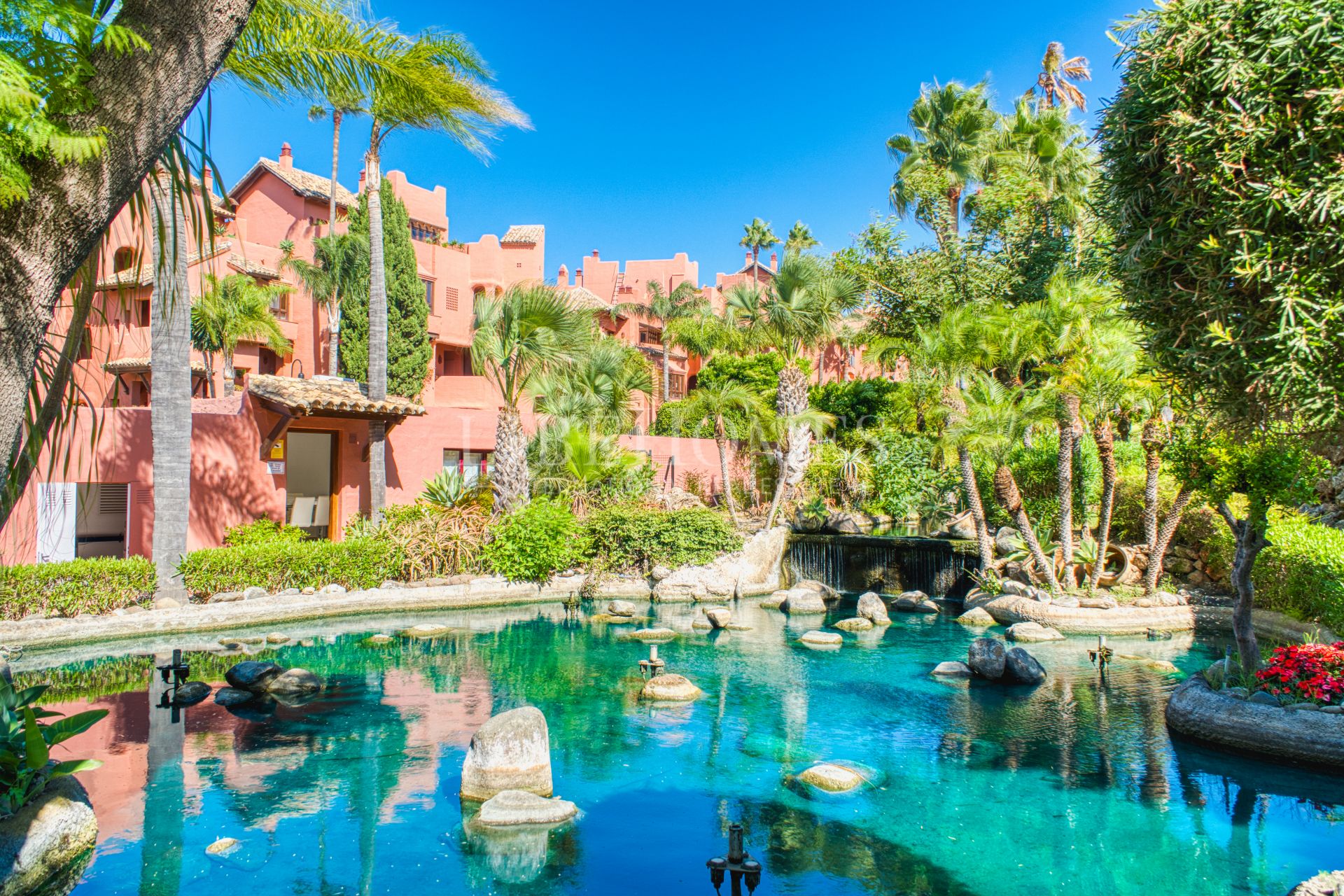 Appartement de luxe au rez-de-chaussée, New Golden Mile, Estepona