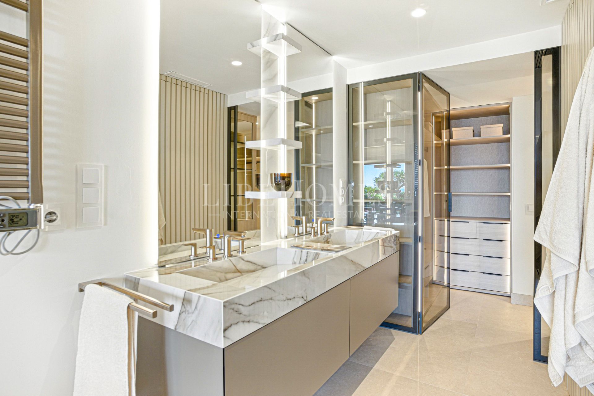 Appartement de luxe au rez-de-chaussée, New Golden Mile, Estepona