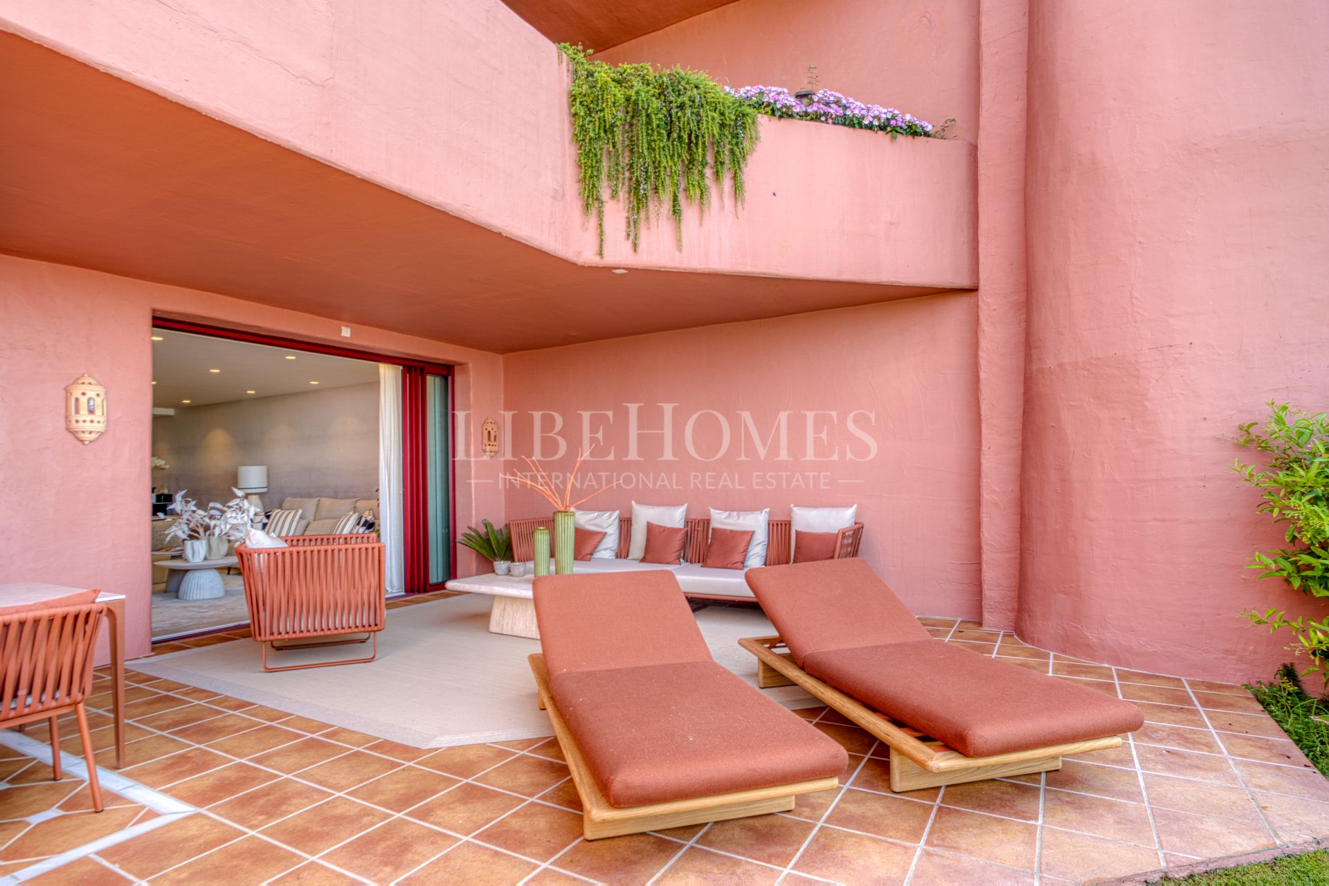 Appartement de luxe au rez-de-chaussée, New Golden Mile, Estepona