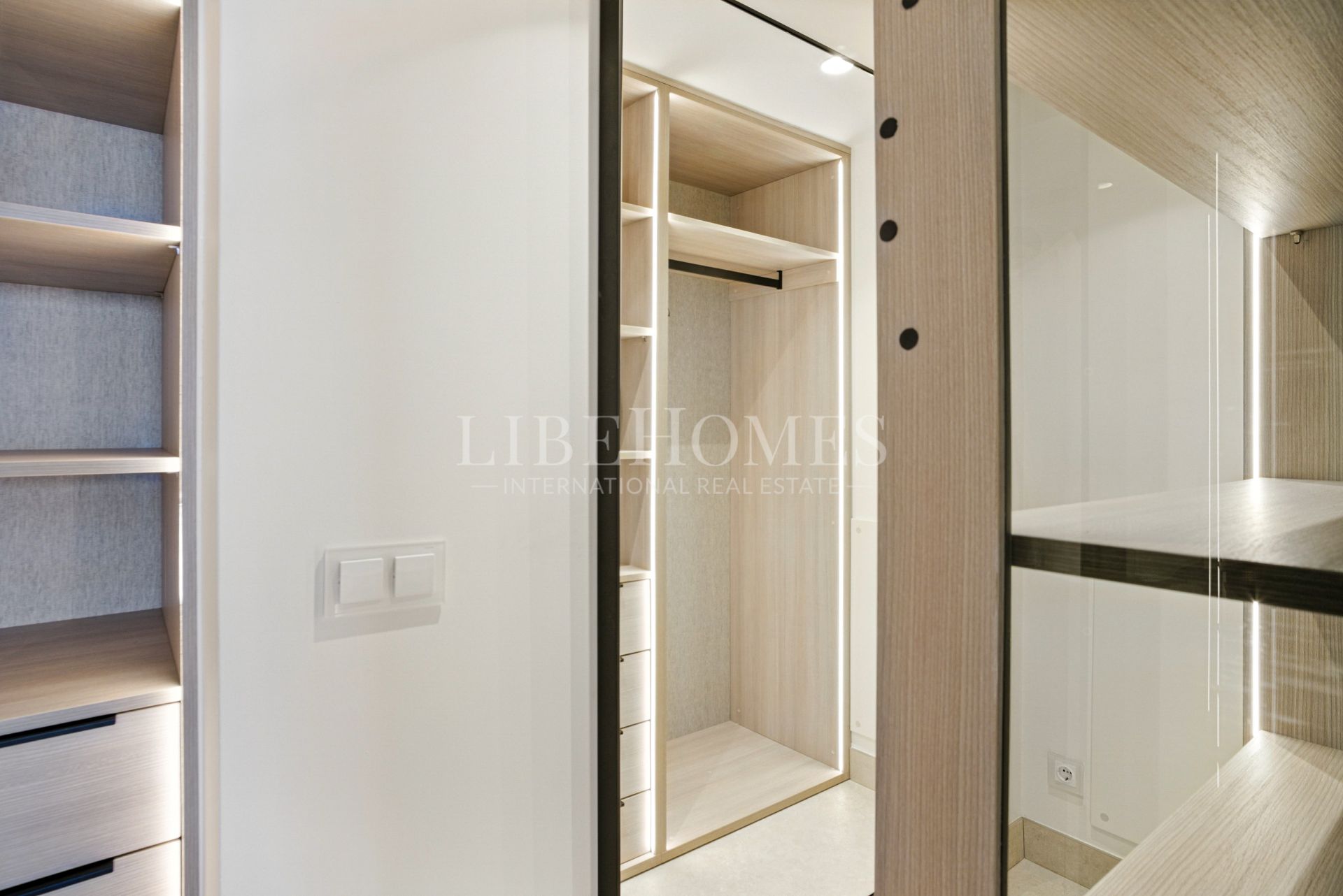 Appartement de luxe au rez-de-chaussée, New Golden Mile, Estepona