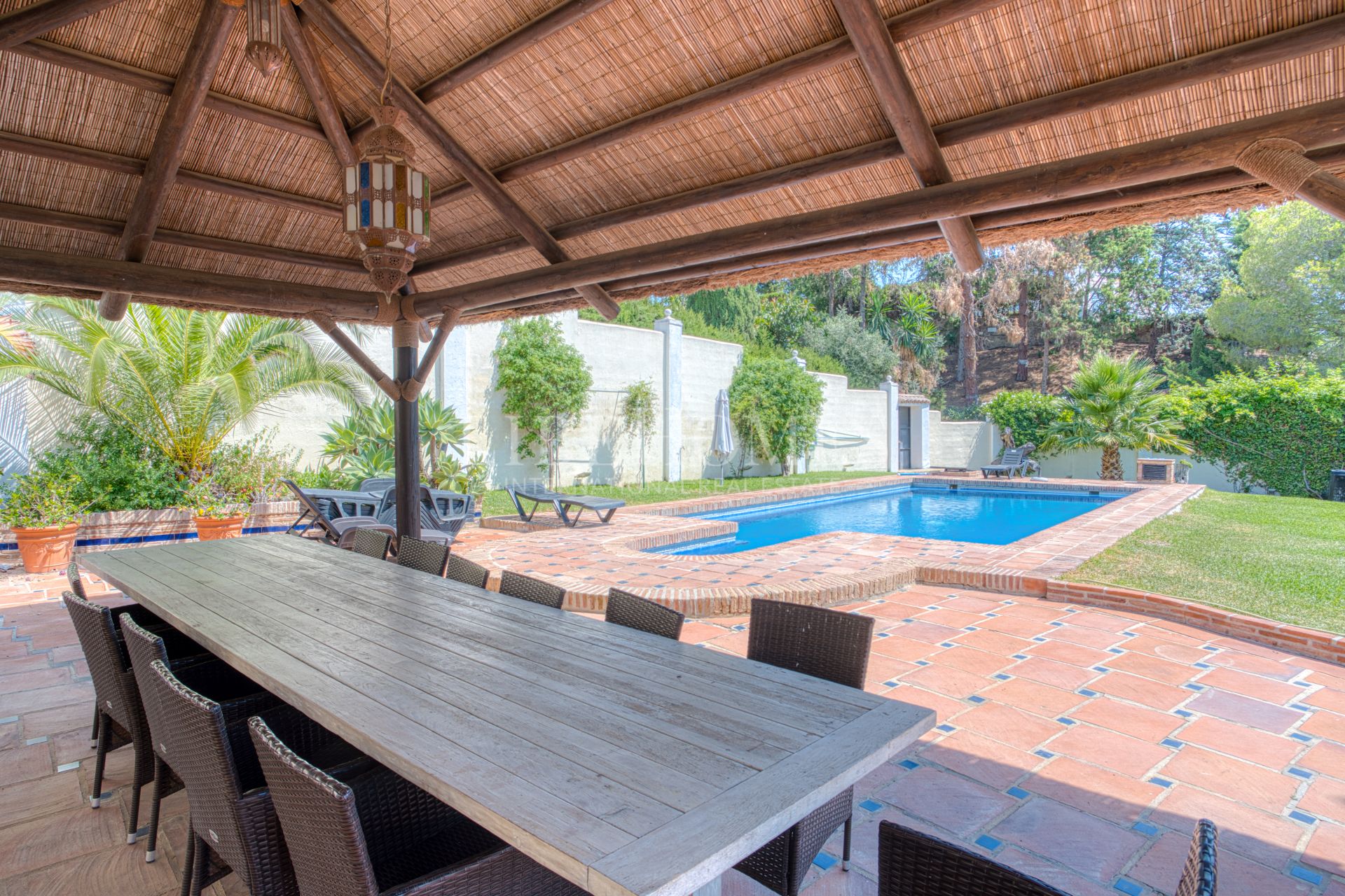 Вилла на продажу в Estepona Hills, Эстепона (вся)