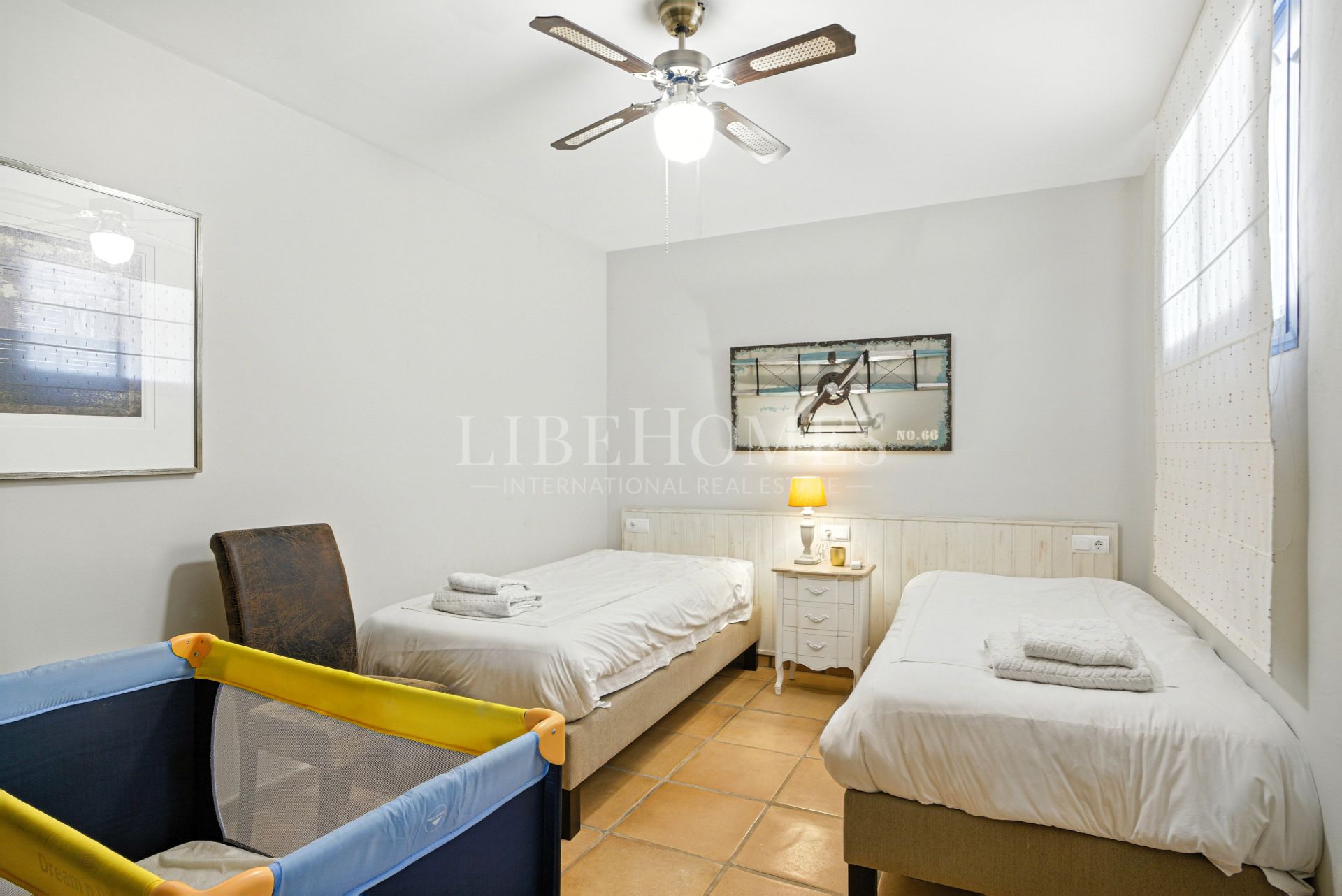 Вилла на продажу в Estepona Hills, Эстепона (вся)