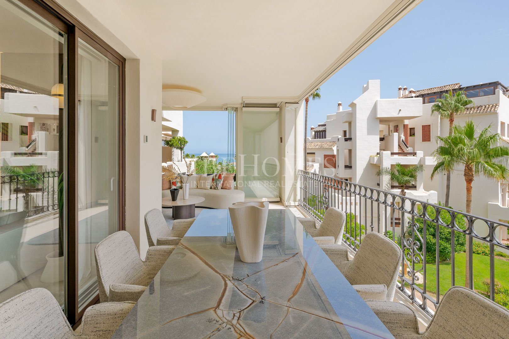 Appartement en 1ère ligne de plage, vue mer, New Golden Mile, Estepona