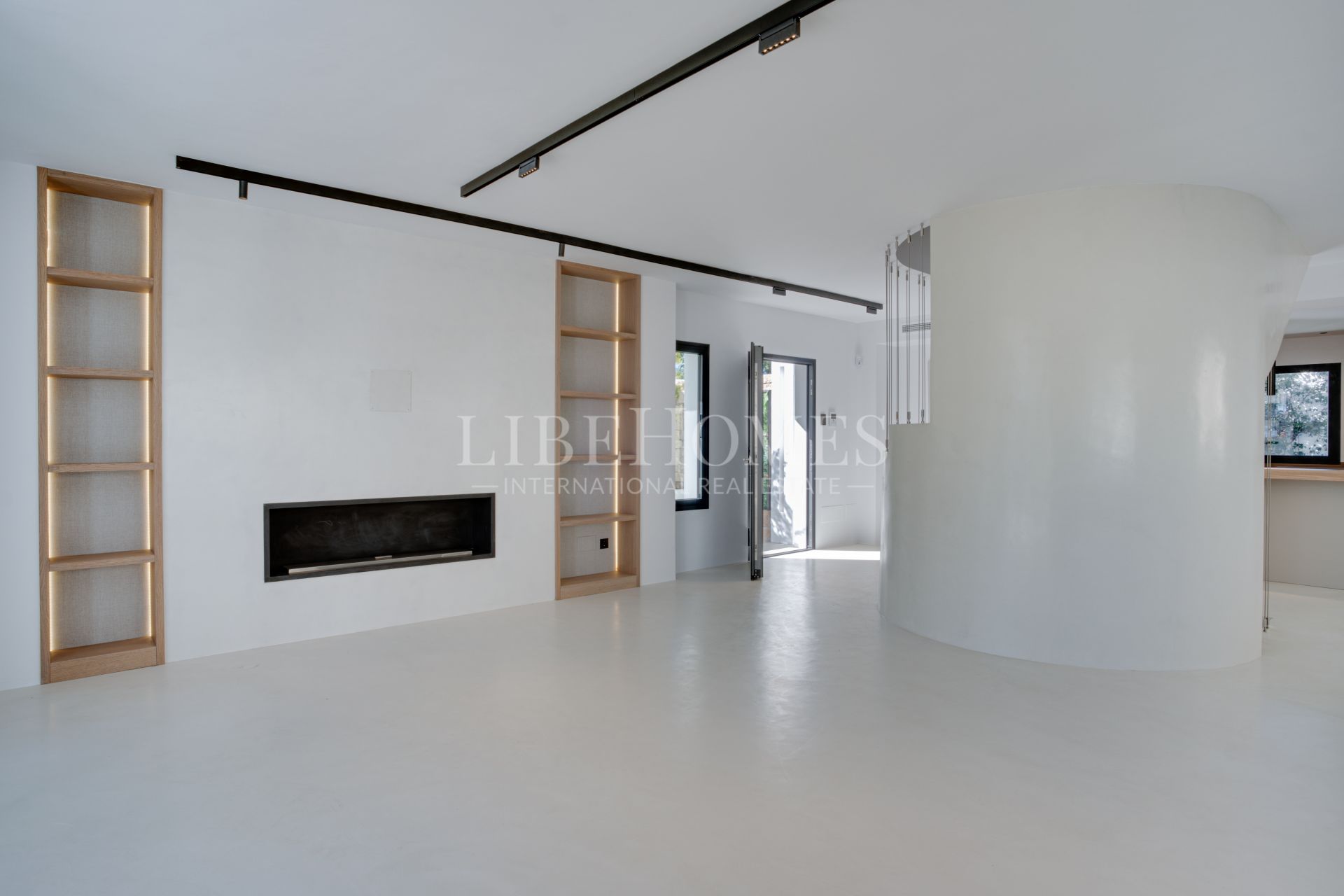 Stunning, modern-style beachside villa, New Golden Mile, Estepona