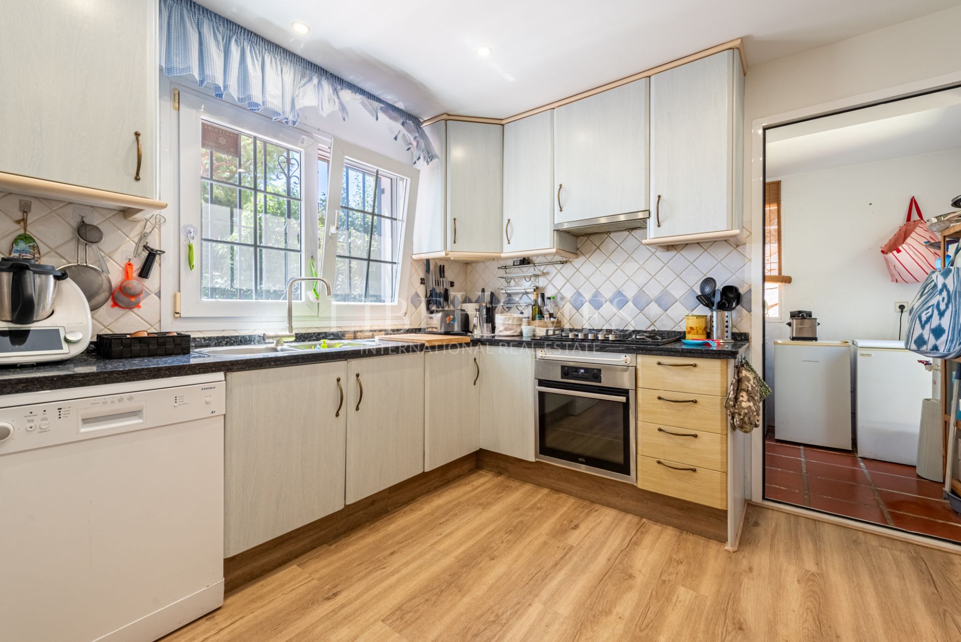 Confortable villa familiale andalouse sur le New Golden Mile, Estepona