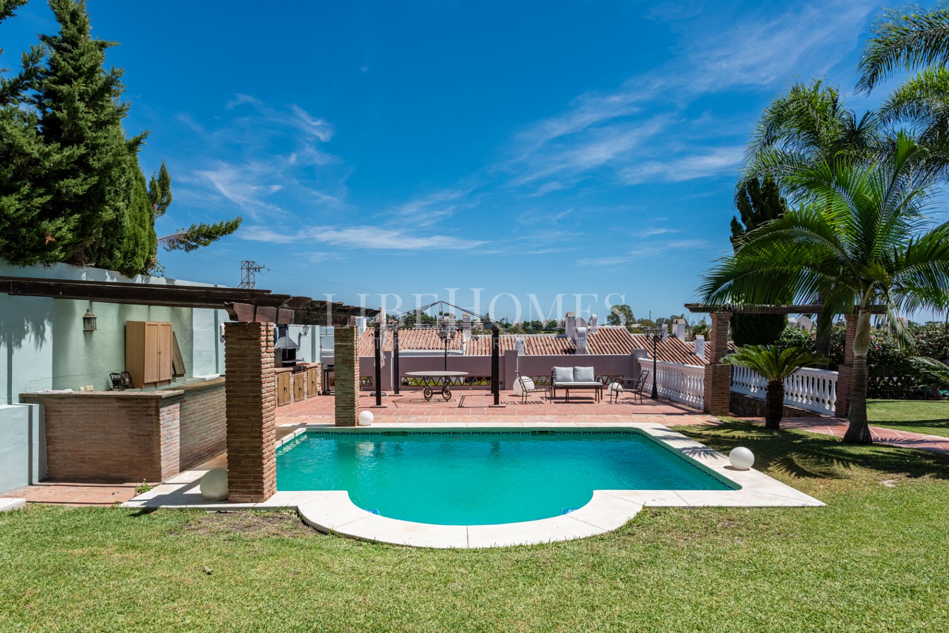 Confortable villa familiale andalouse sur le New Golden Mile, Estepona
