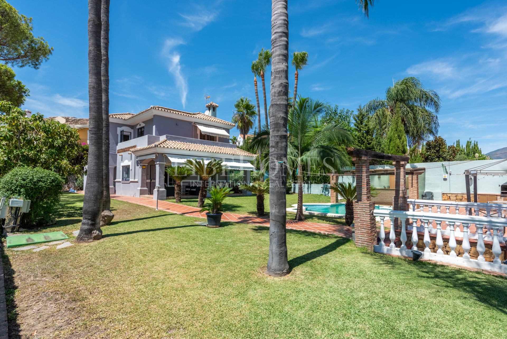 Confortable villa familiale andalouse sur le New Golden Mile, Estepona
