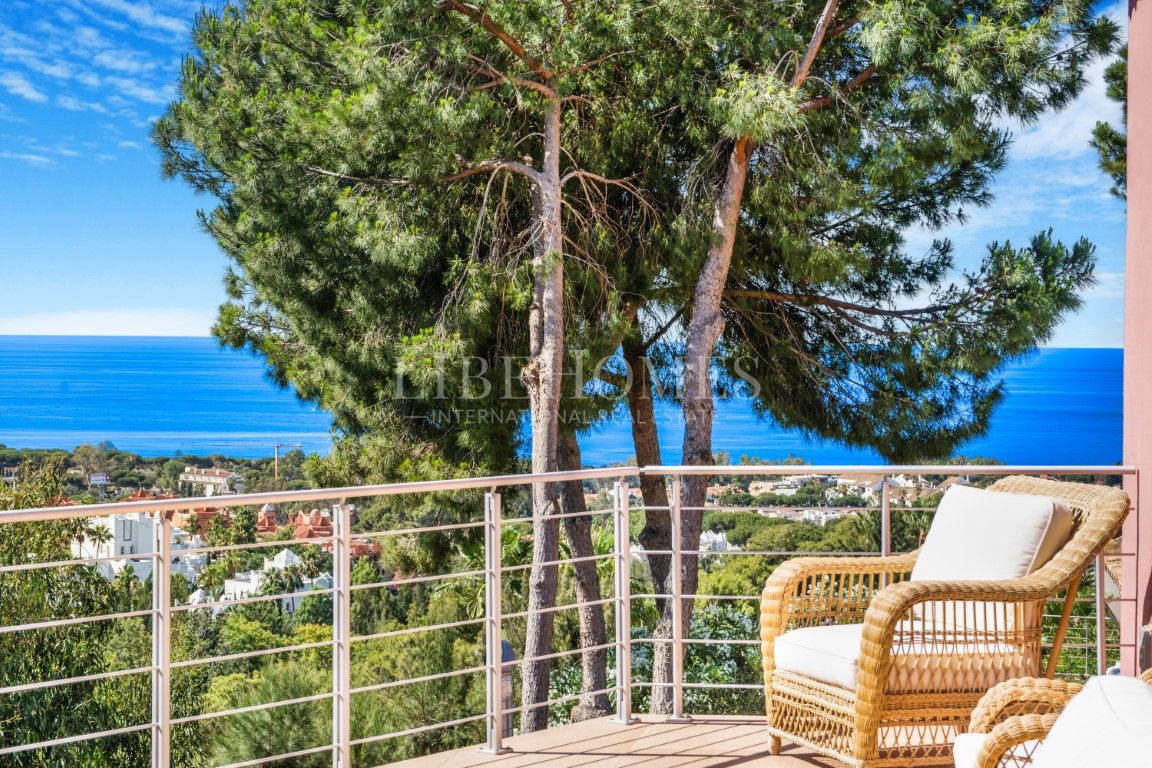 Villa con impresionantes vistas al mar, Hacienda Las Chapas, Marbella