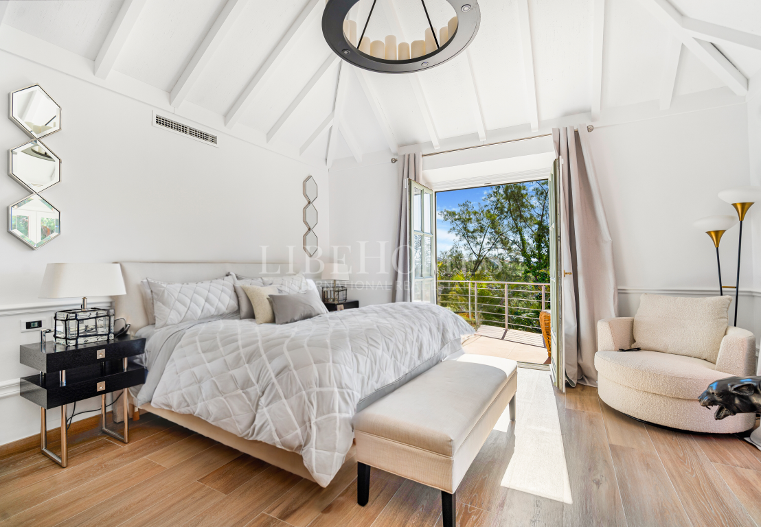 Villa con impresionantes vistas al mar, Hacienda Las Chapas, Marbella