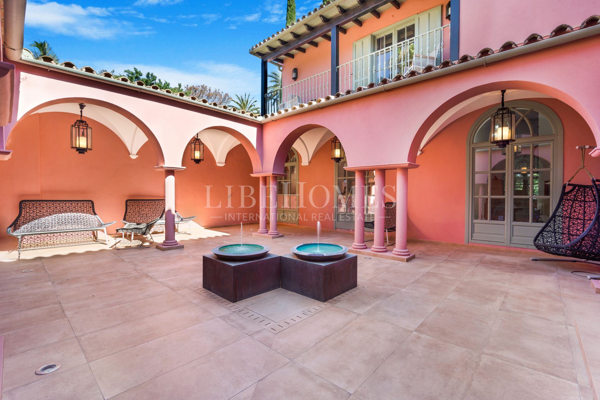 Villa con impresionantes vistas al mar, Hacienda Las Chapas, Marbella