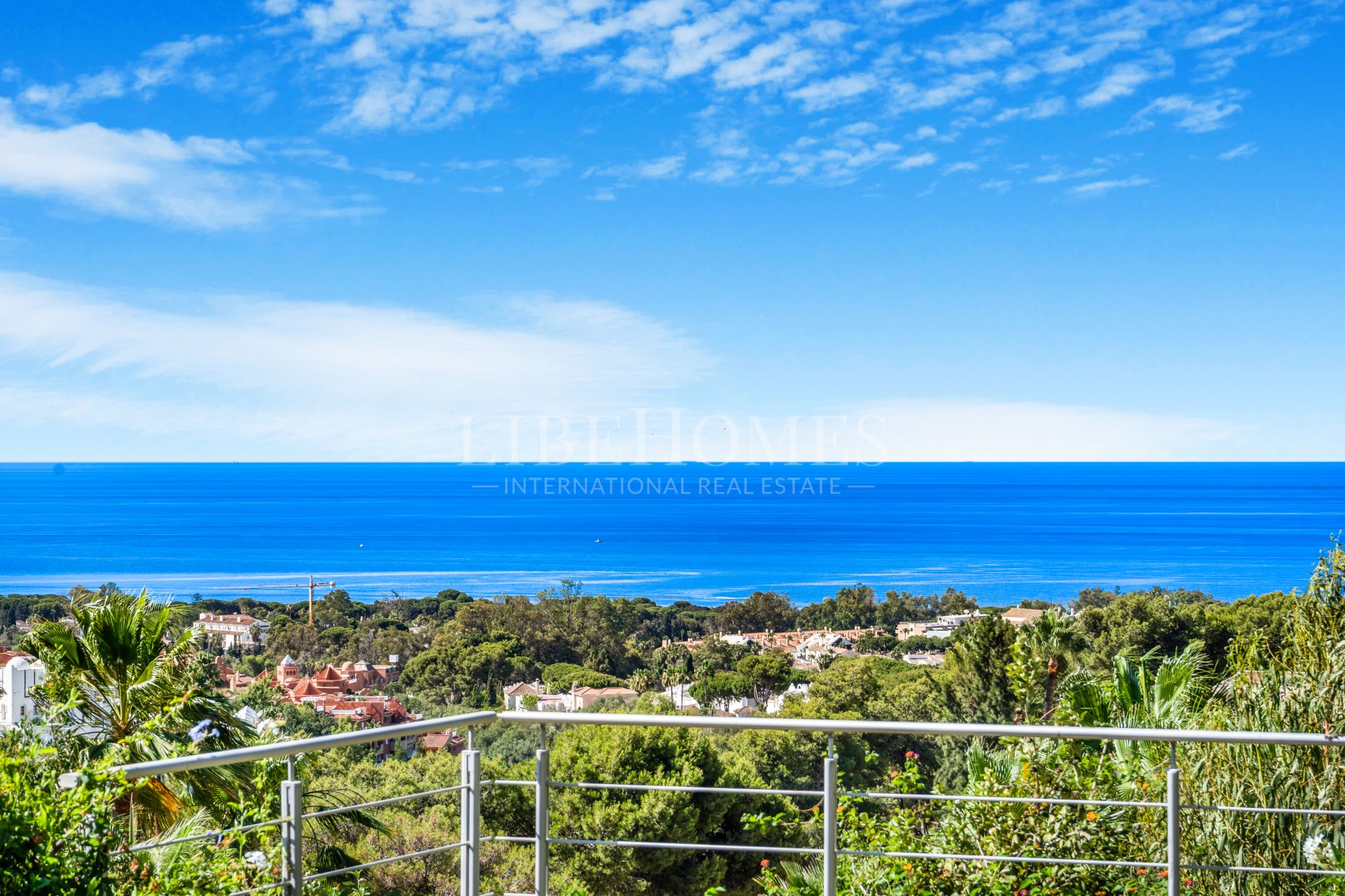 Villa con impresionantes vistas al mar, Hacienda Las Chapas, Marbella