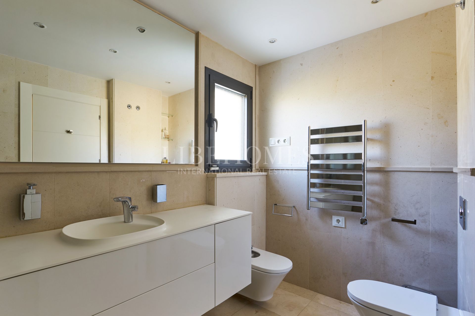 Пентхаус на продажу в ВОСТОЧНАЯ ЭСТЕПОНА, Эстепона (вся)