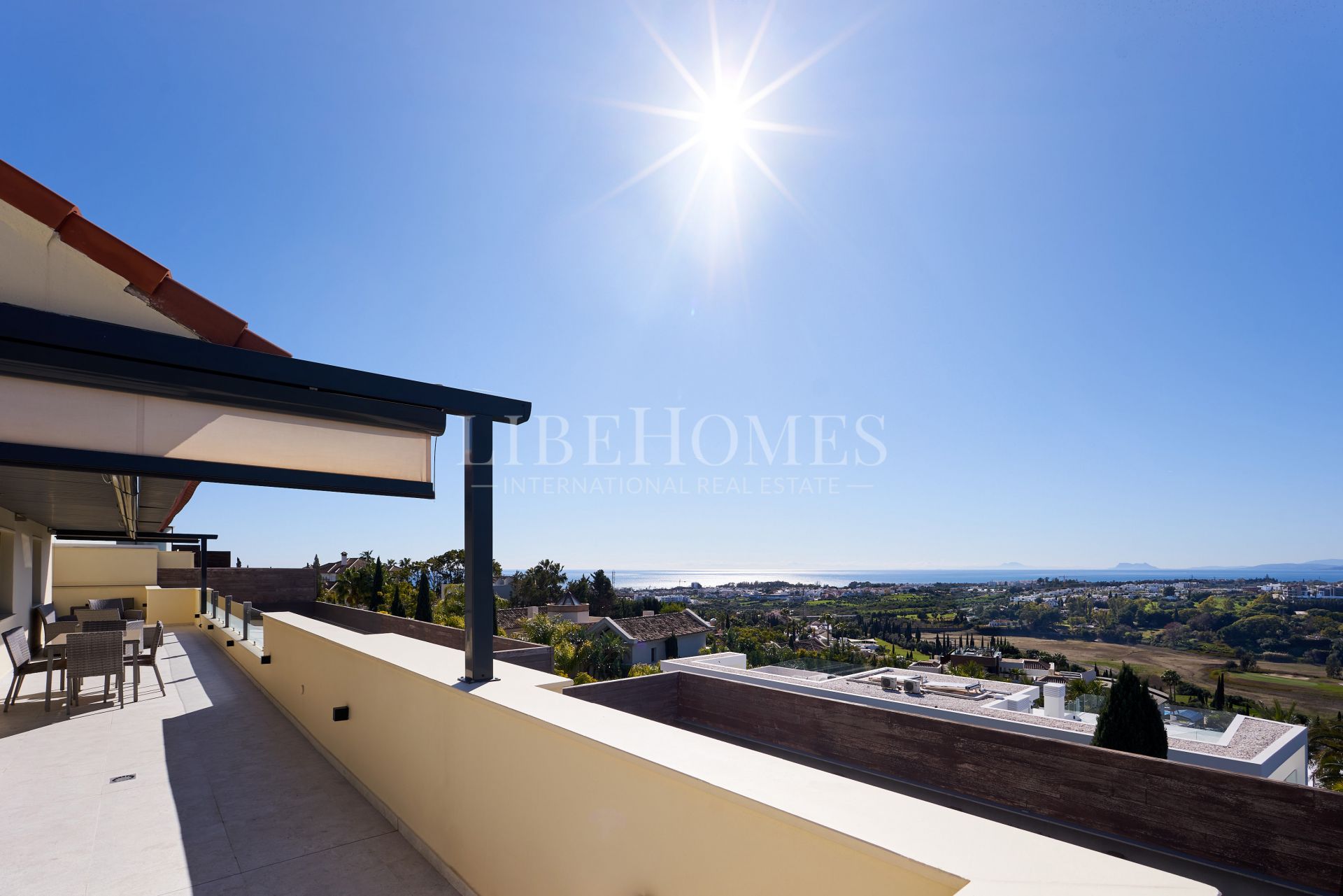 Пентхаус на продажу в ВОСТОЧНАЯ ЭСТЕПОНА, Эстепона (вся)