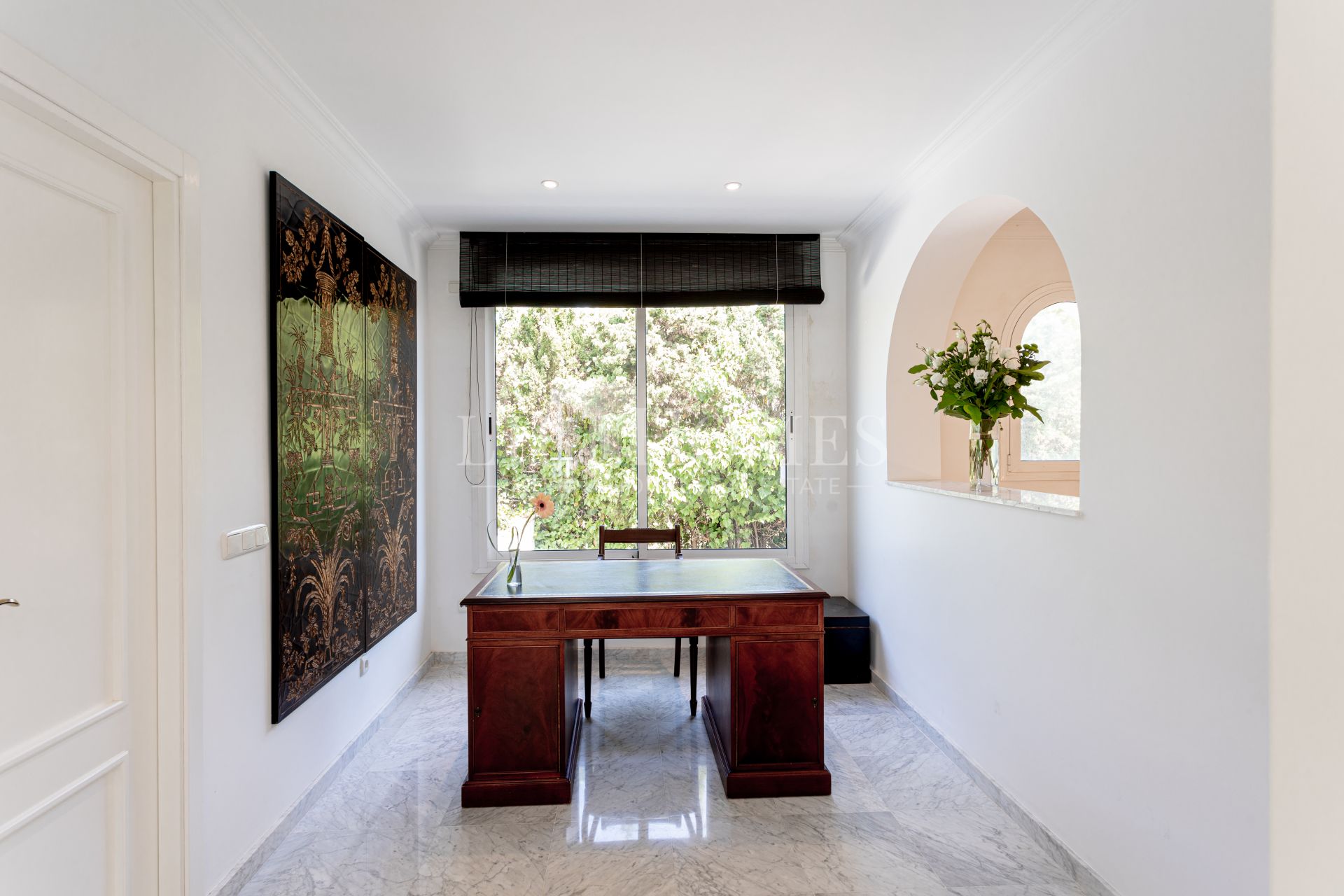 Luxury villa with sea views in Los Monteros Playa, Marbella East