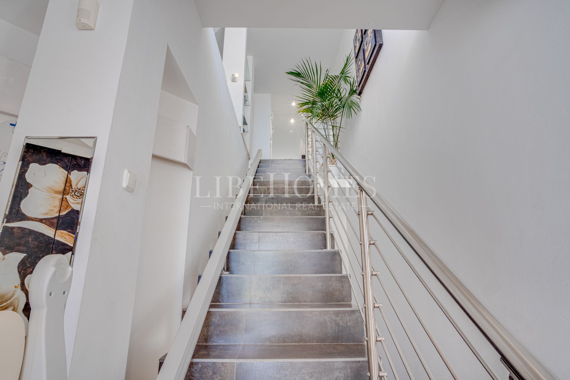 Eight bedroom villa with panoramic sea views in Elviria, Marbella