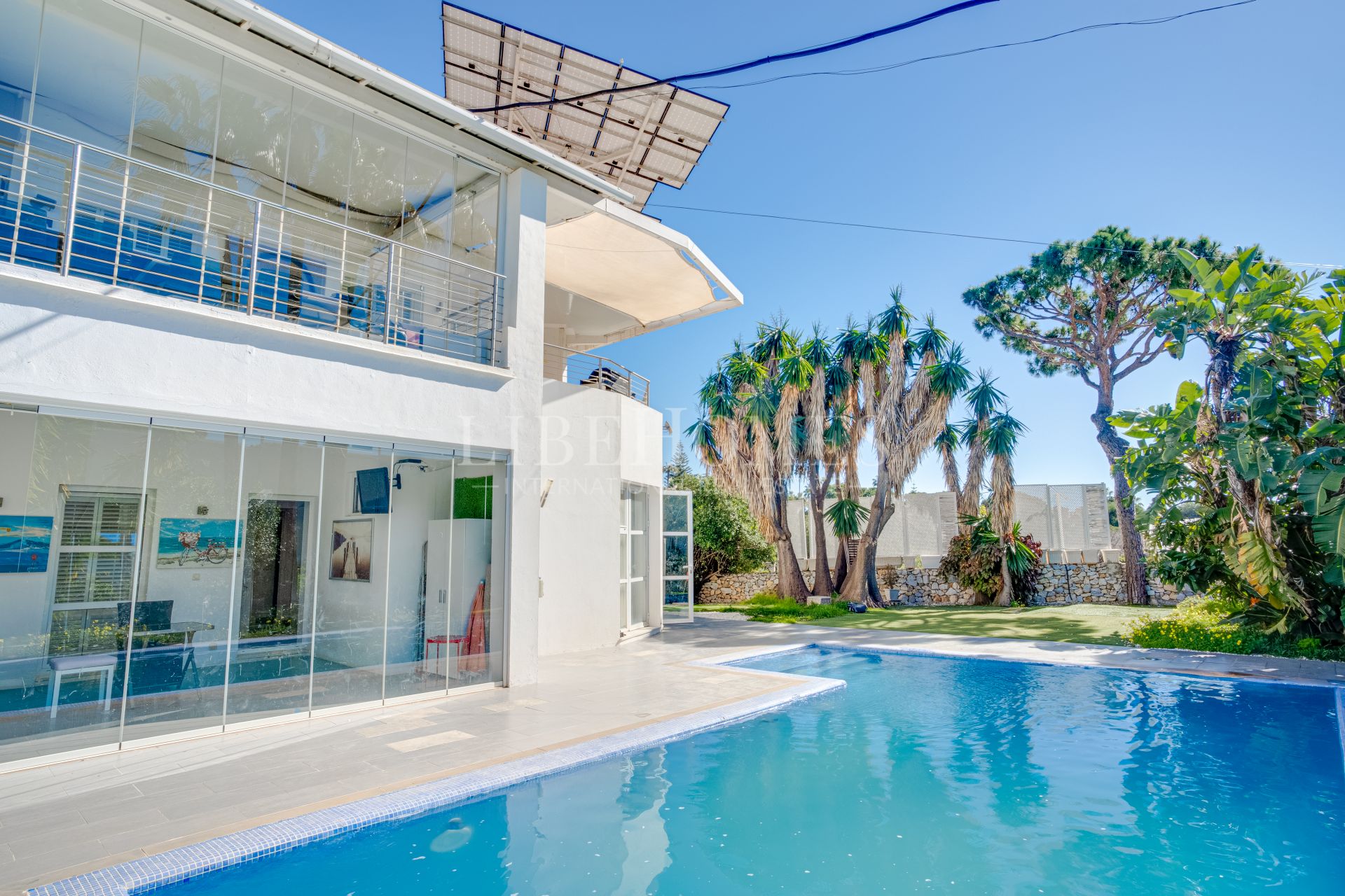 Eight bedroom villa with panoramic sea views in Elviria, Marbella