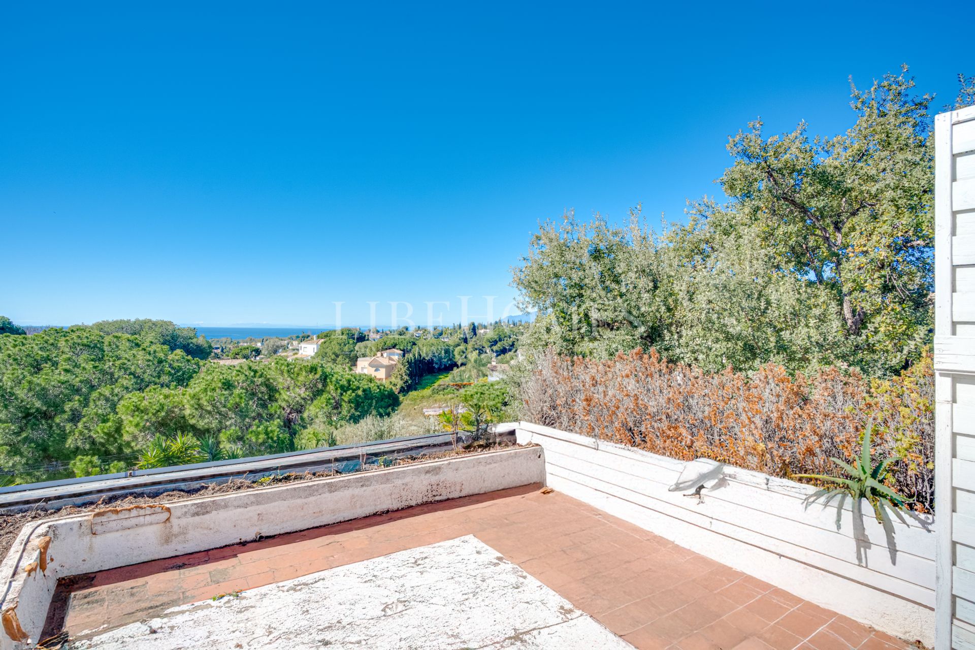 Eight bedroom villa with panoramic sea views in Elviria, Marbella