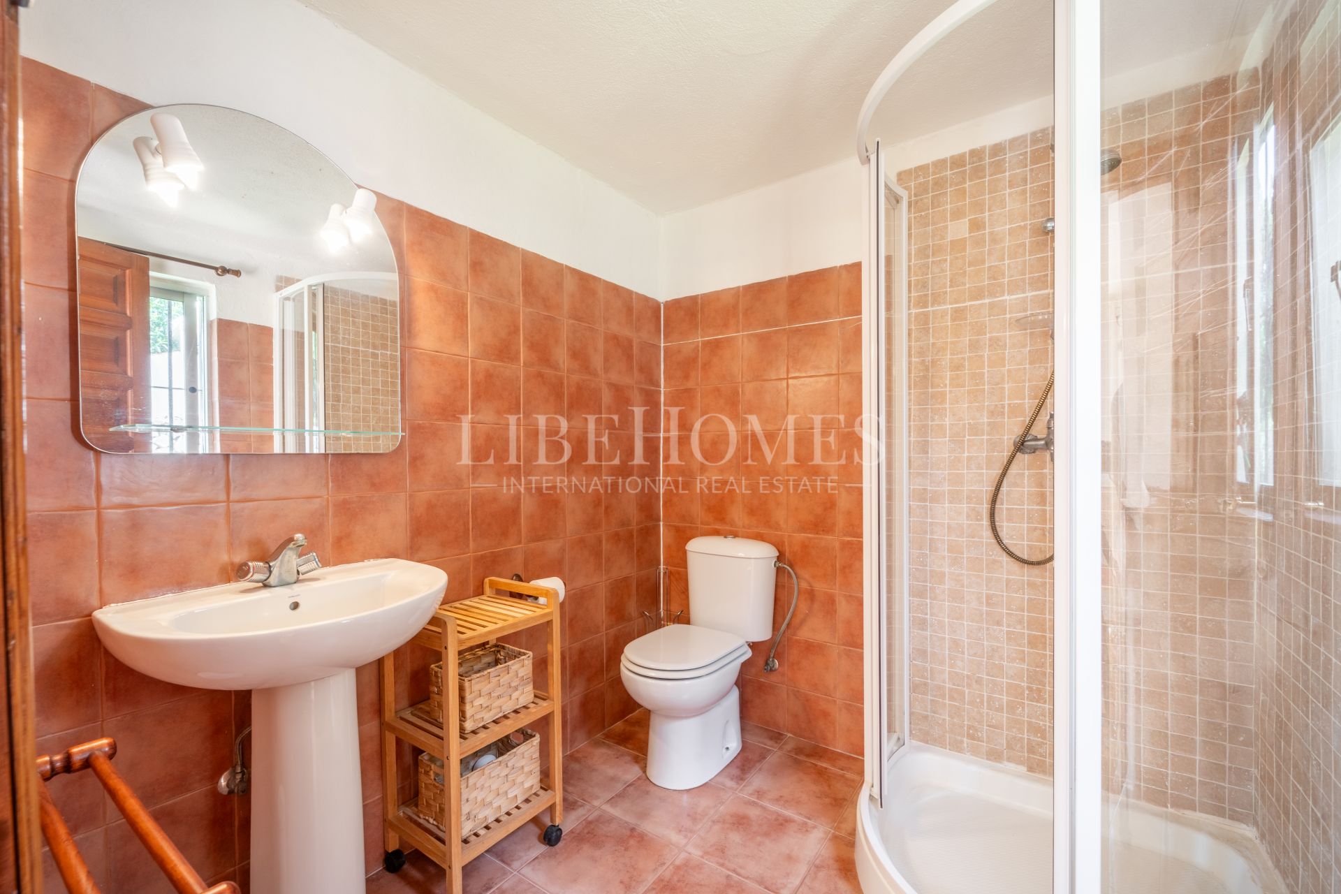 Beautiful Andalusian-style villa for sale in El Rosario, Marbella