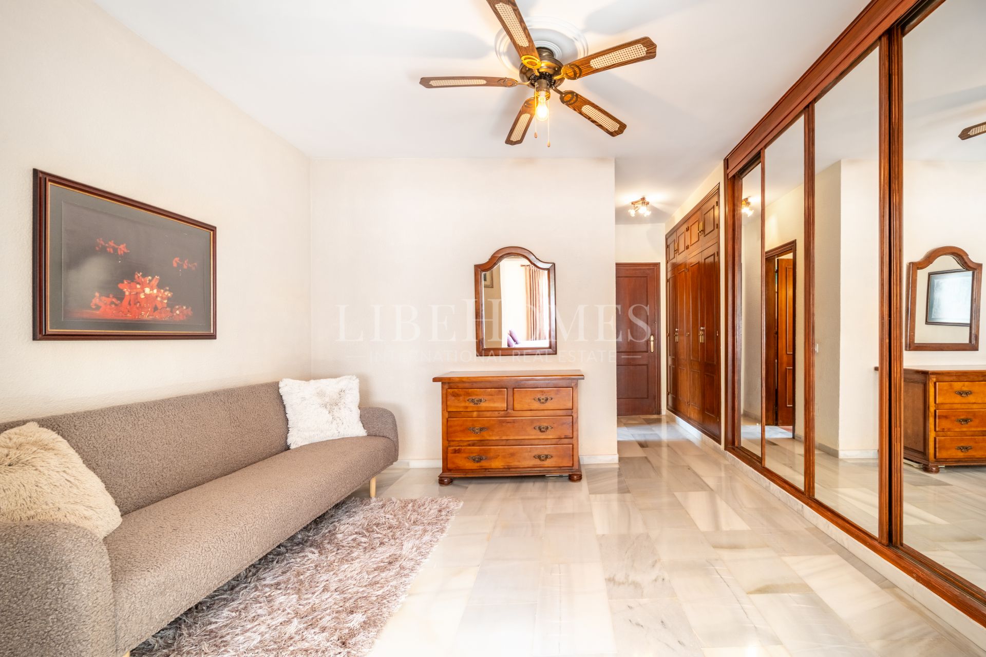 Beautiful Andalusian-style villa for sale in El Rosario, Marbella