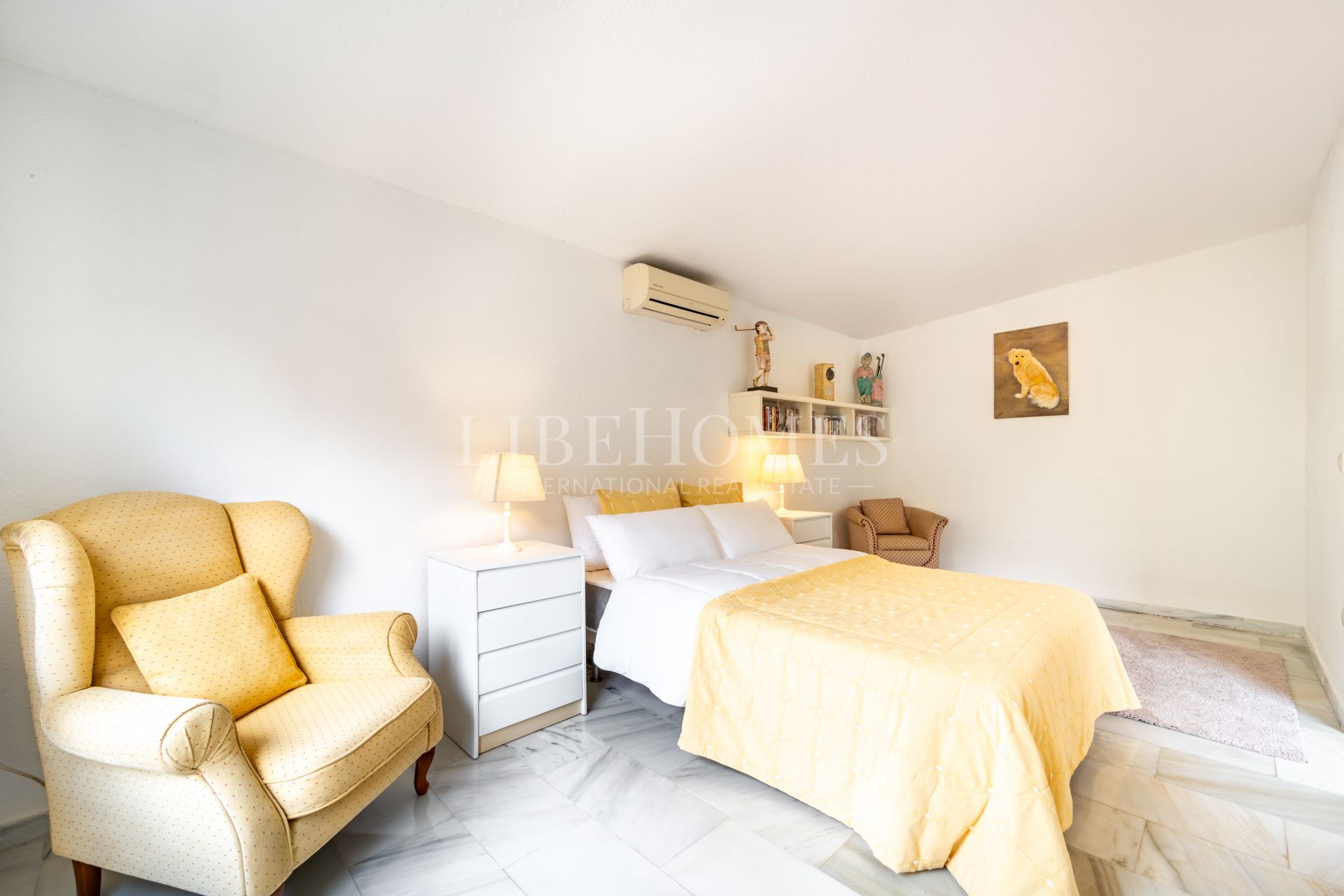 Beautiful Andalusian-style villa for sale in El Rosario, Marbella