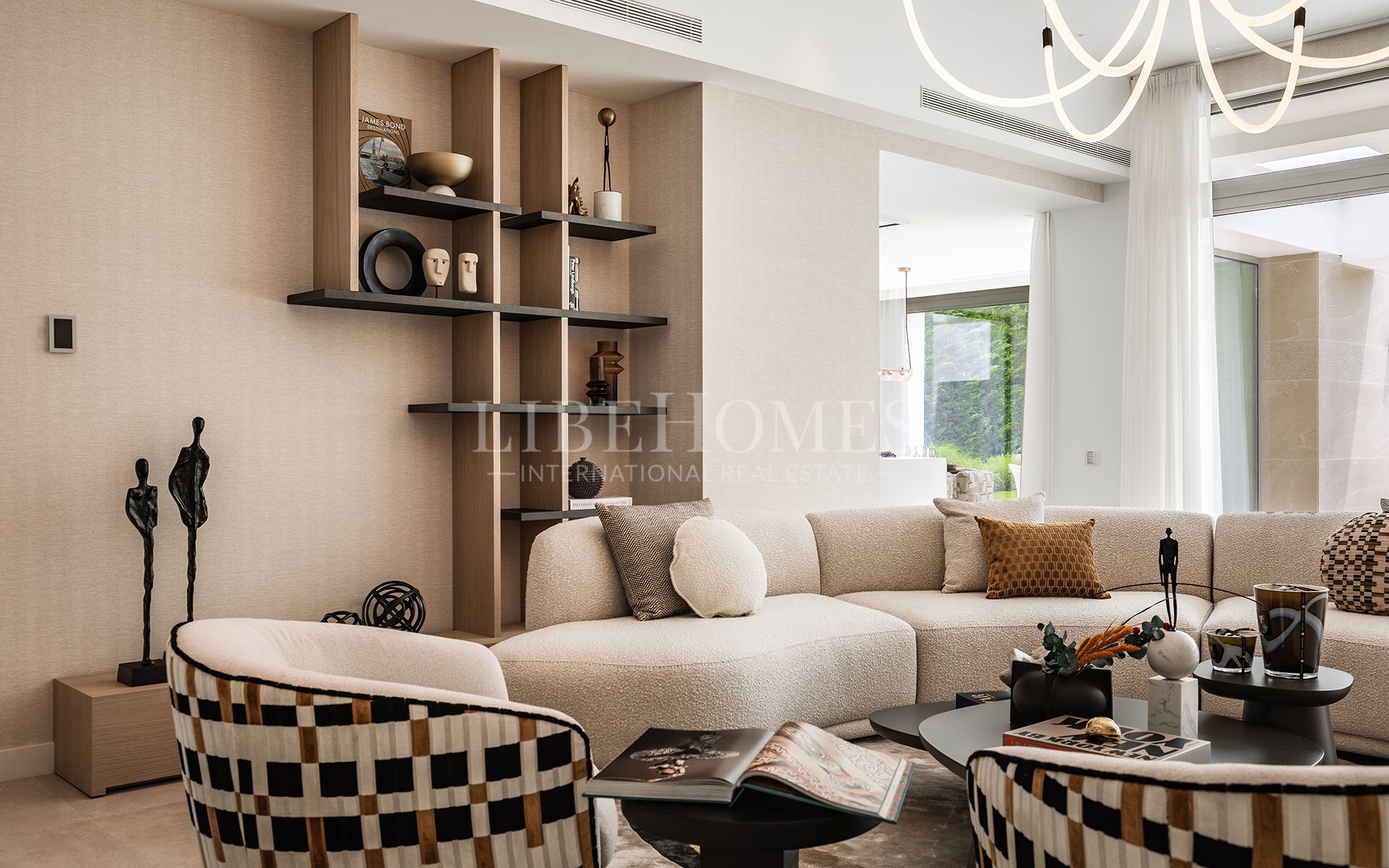 New modern villa close to El Paraiso Golf, New Golden Mile, Estepona