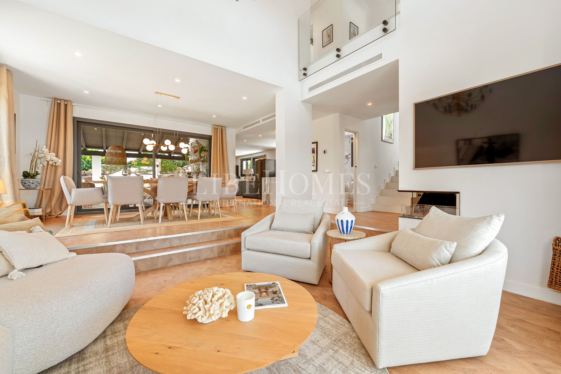 Вилла на продажу в Marbella Country Club, Новая Андалусия