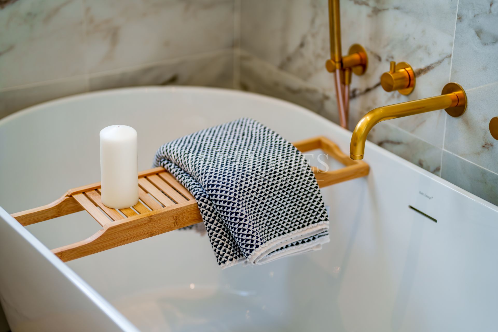 Вилла на продажу в Marbella Country Club, Новая Андалусия