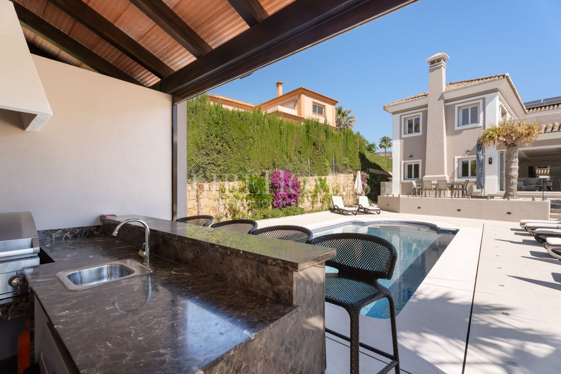 Вилла на продажу в Новая Андалусия