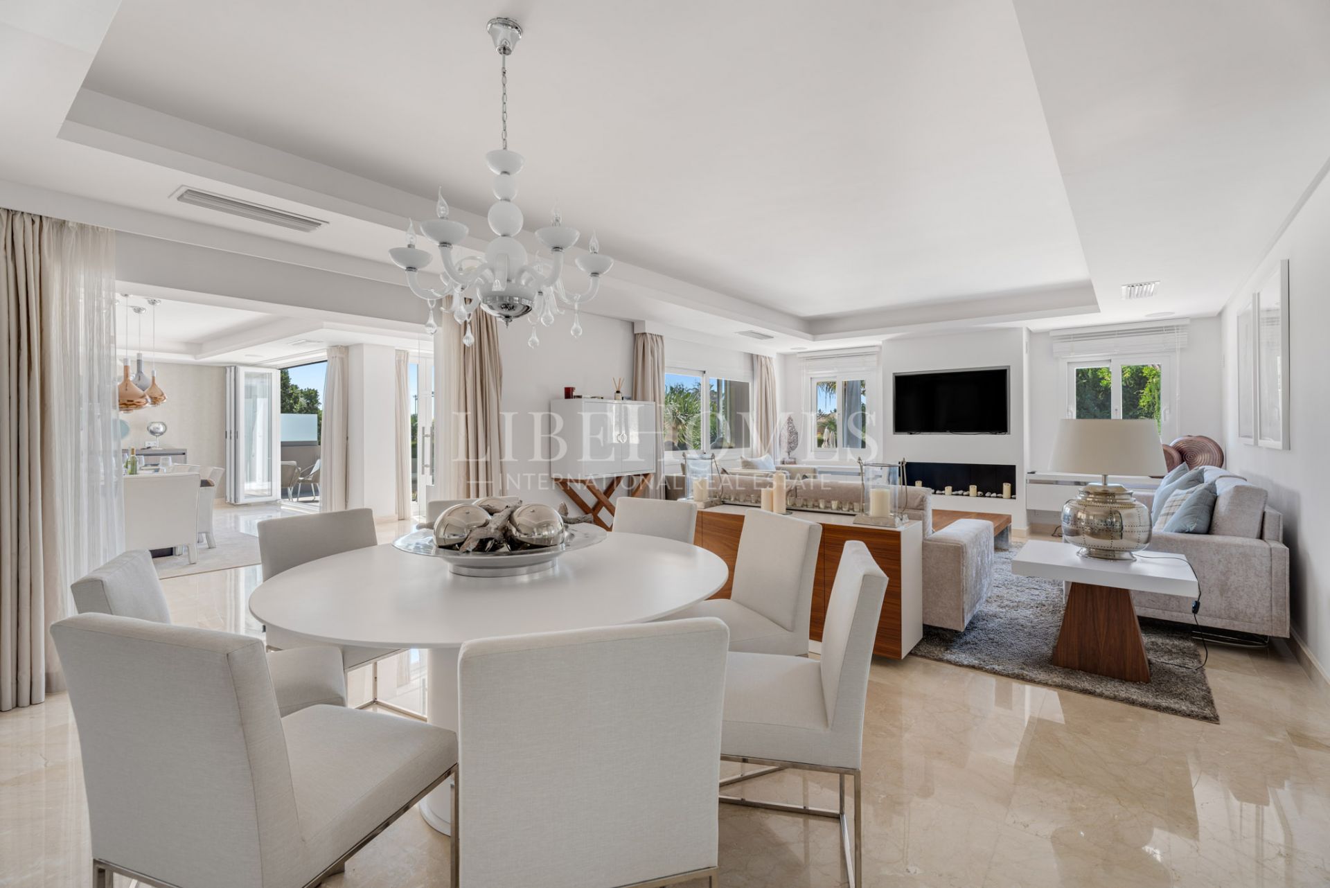 Вилла на продажу в Новая Андалусия