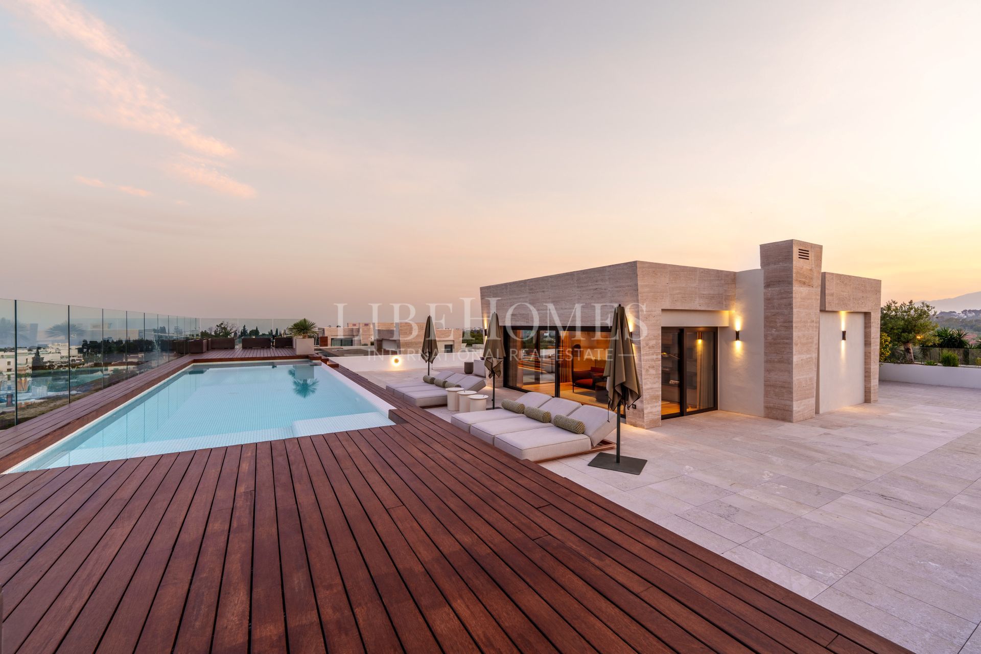 Ático dúplex en complejo de lujo en la Milla de Oro de Marbella