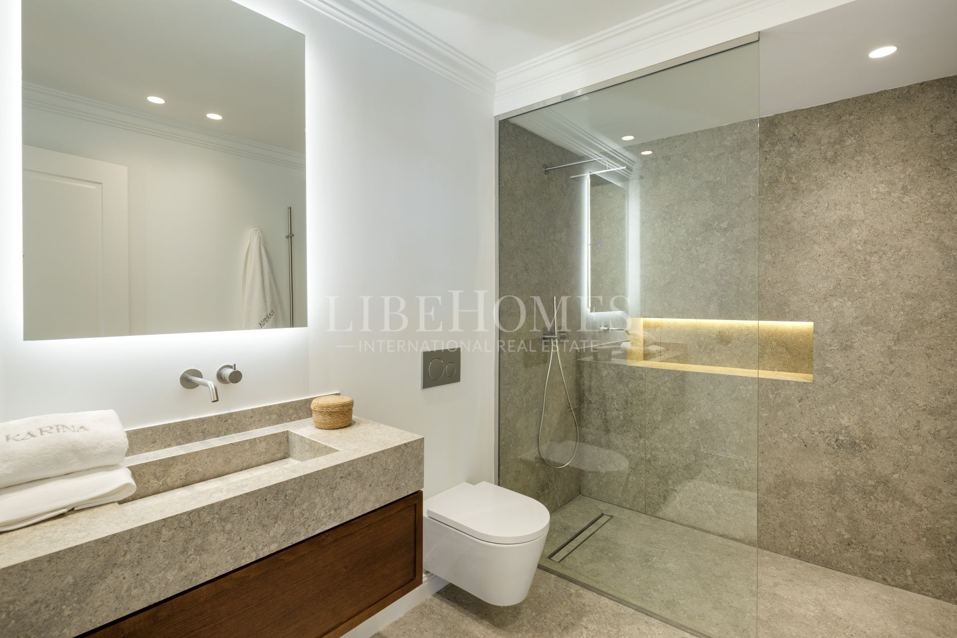 Luxury villa in the heart of Golf Valley, Nueva Andalucia, Marbella