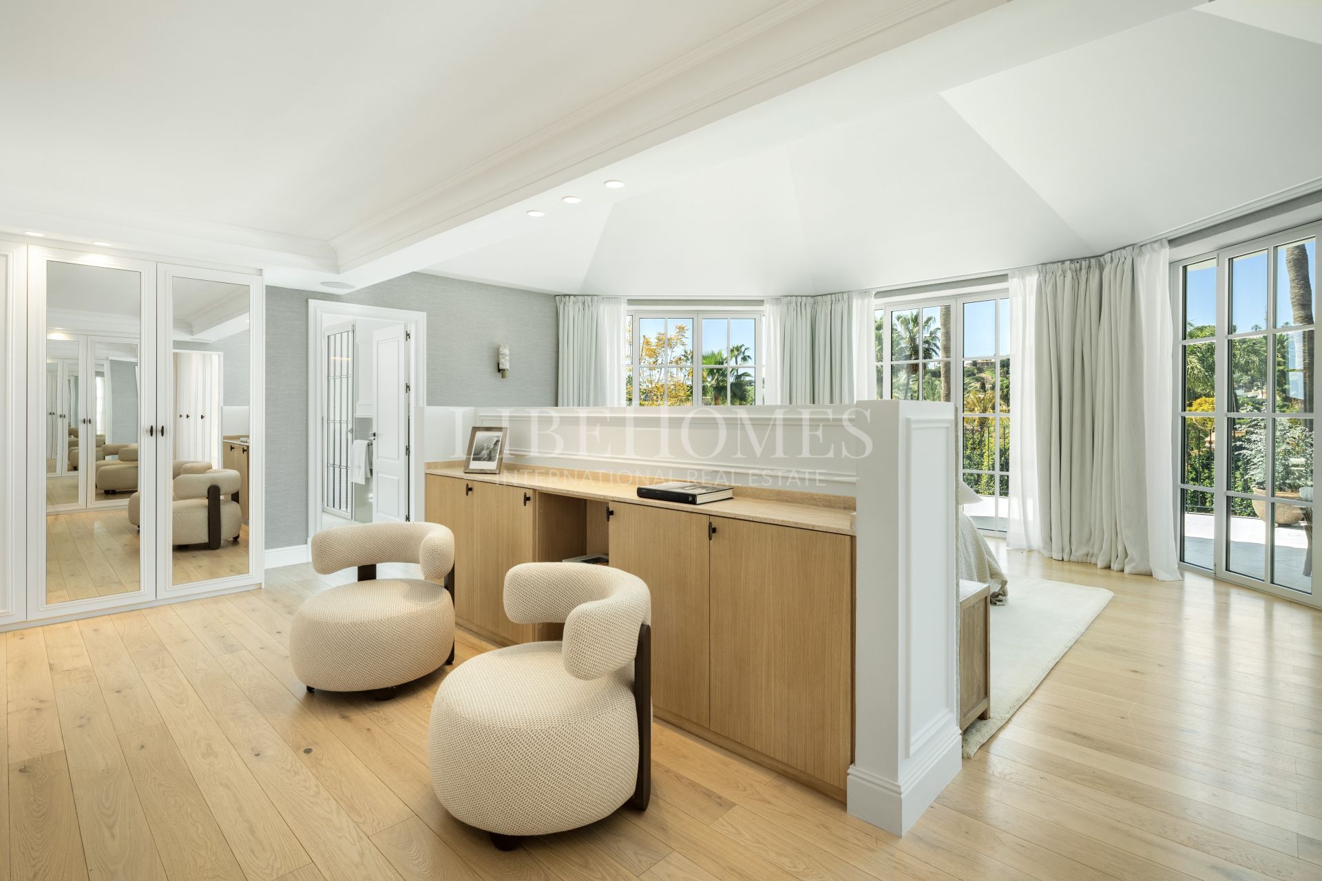 Luxury villa in the heart of Golf Valley, Nueva Andalucia, Marbella