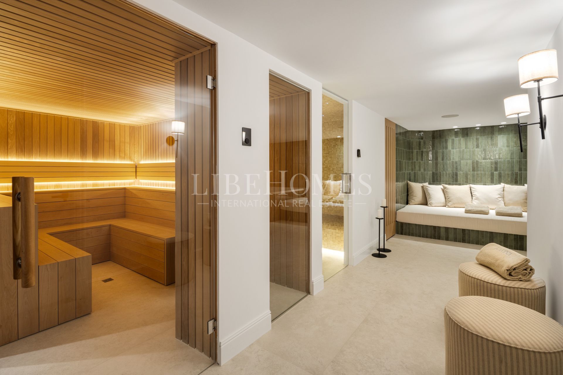 Luxury villa in the heart of Golf Valley, Nueva Andalucia, Marbella