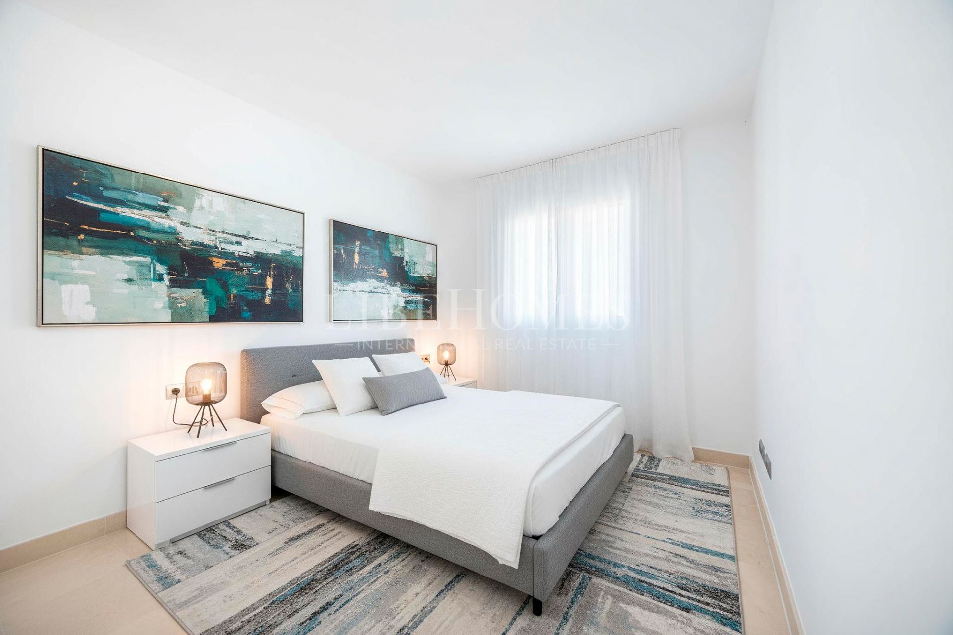 Appartement avec vue panoramique sur le golf à Los Arqueros, Benahavis