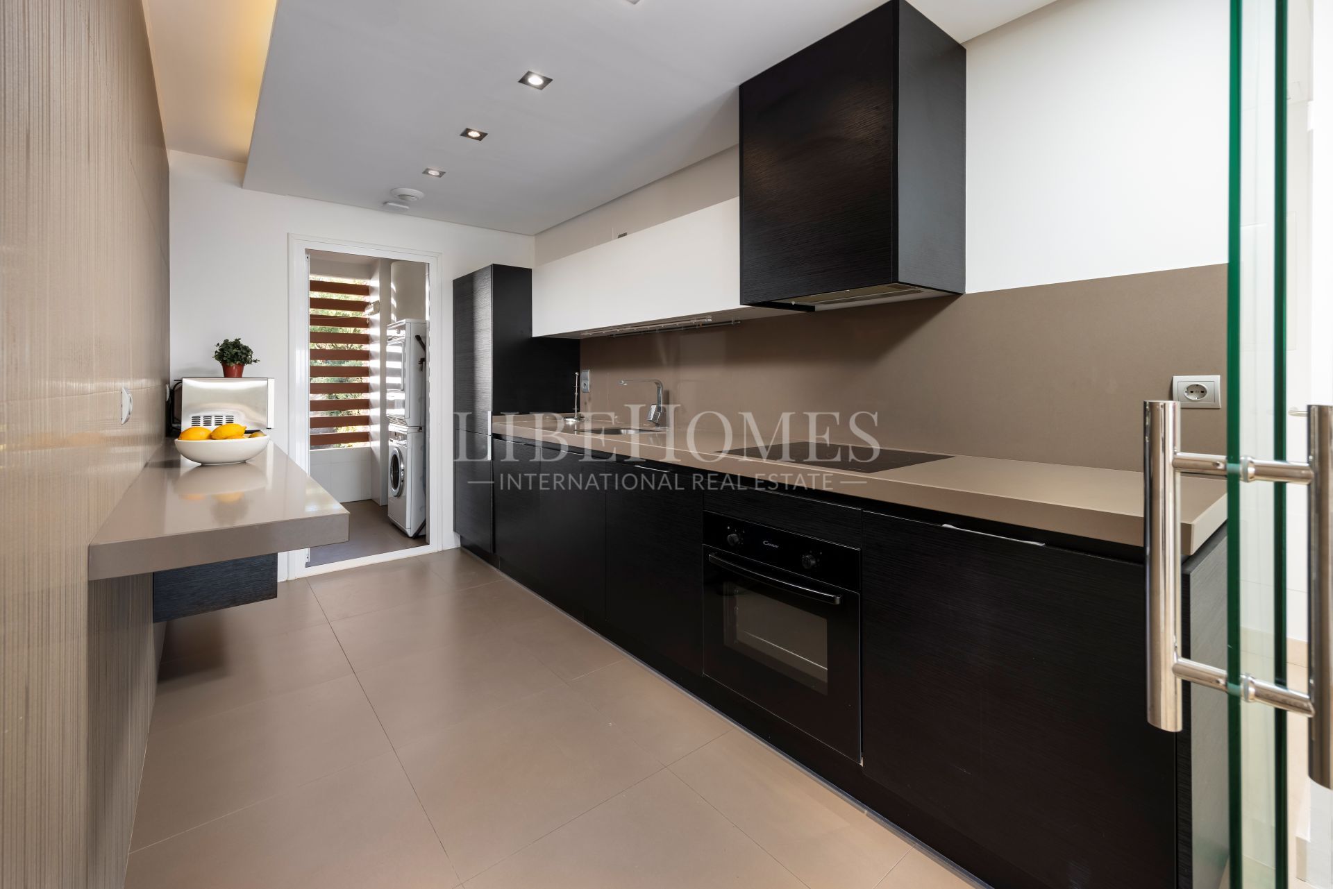 Appartement avec vue panoramique sur le golf à Los Arqueros, Benahavis