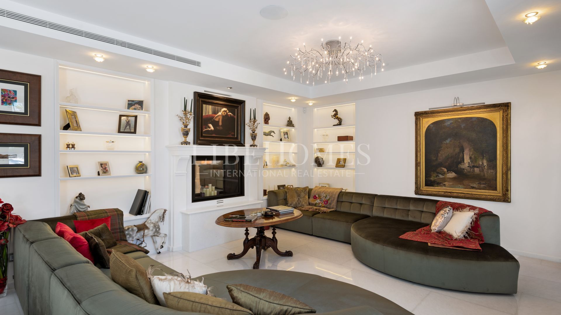 Elegante villa andaluza en La Cerquilla, Nueva Andalucía, Marbella