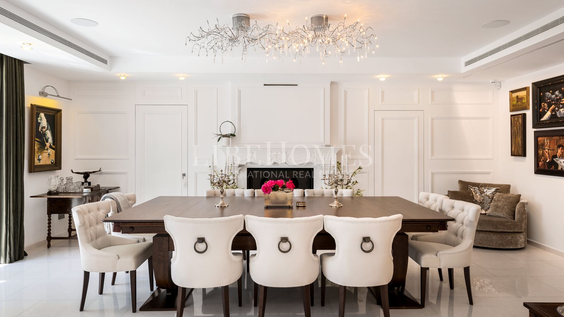 Elegante villa andaluza en La Cerquilla, Nueva Andalucía, Marbella