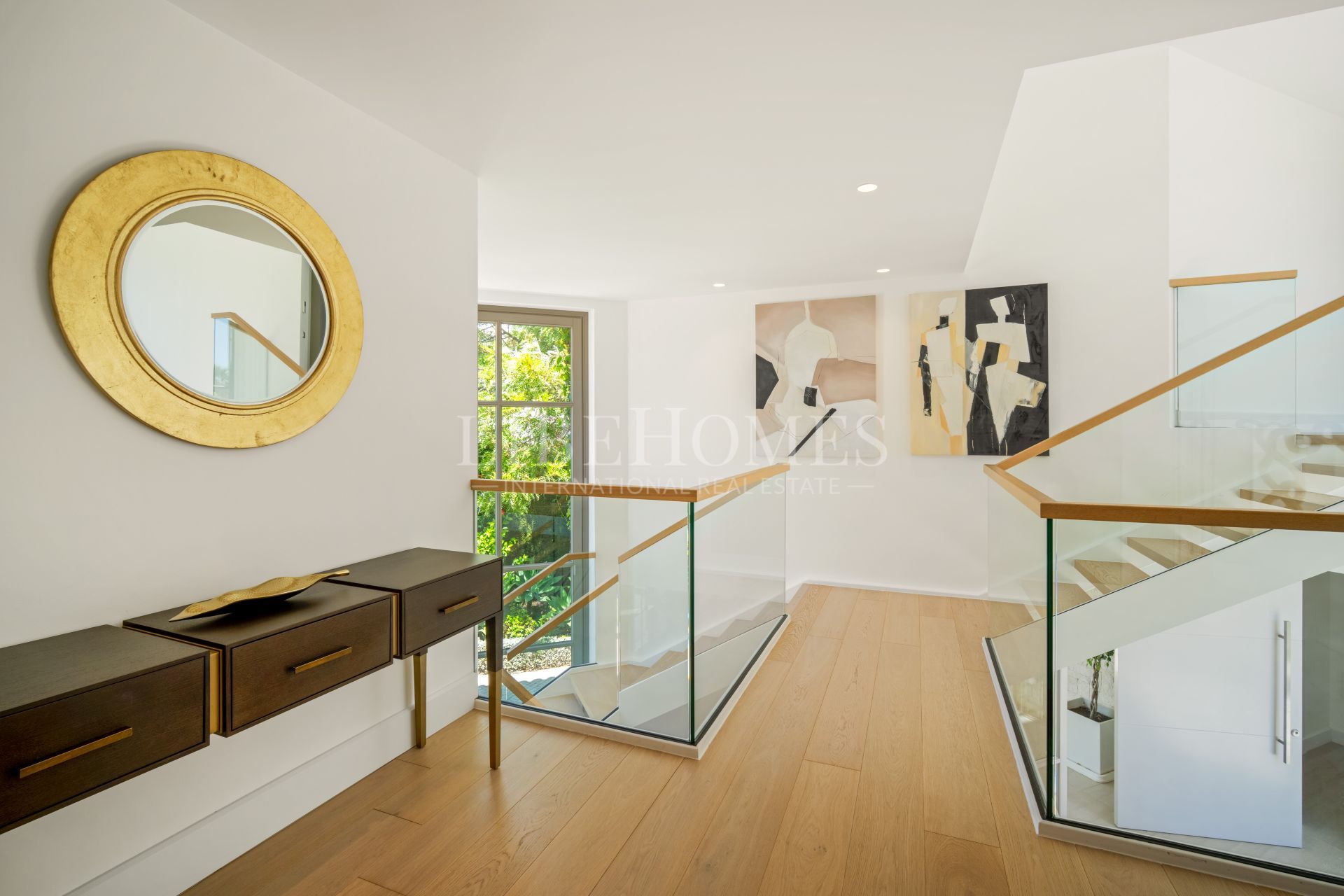 Frontline golf luxury villa in Aloha area, Nueva Andalucia, Marbella