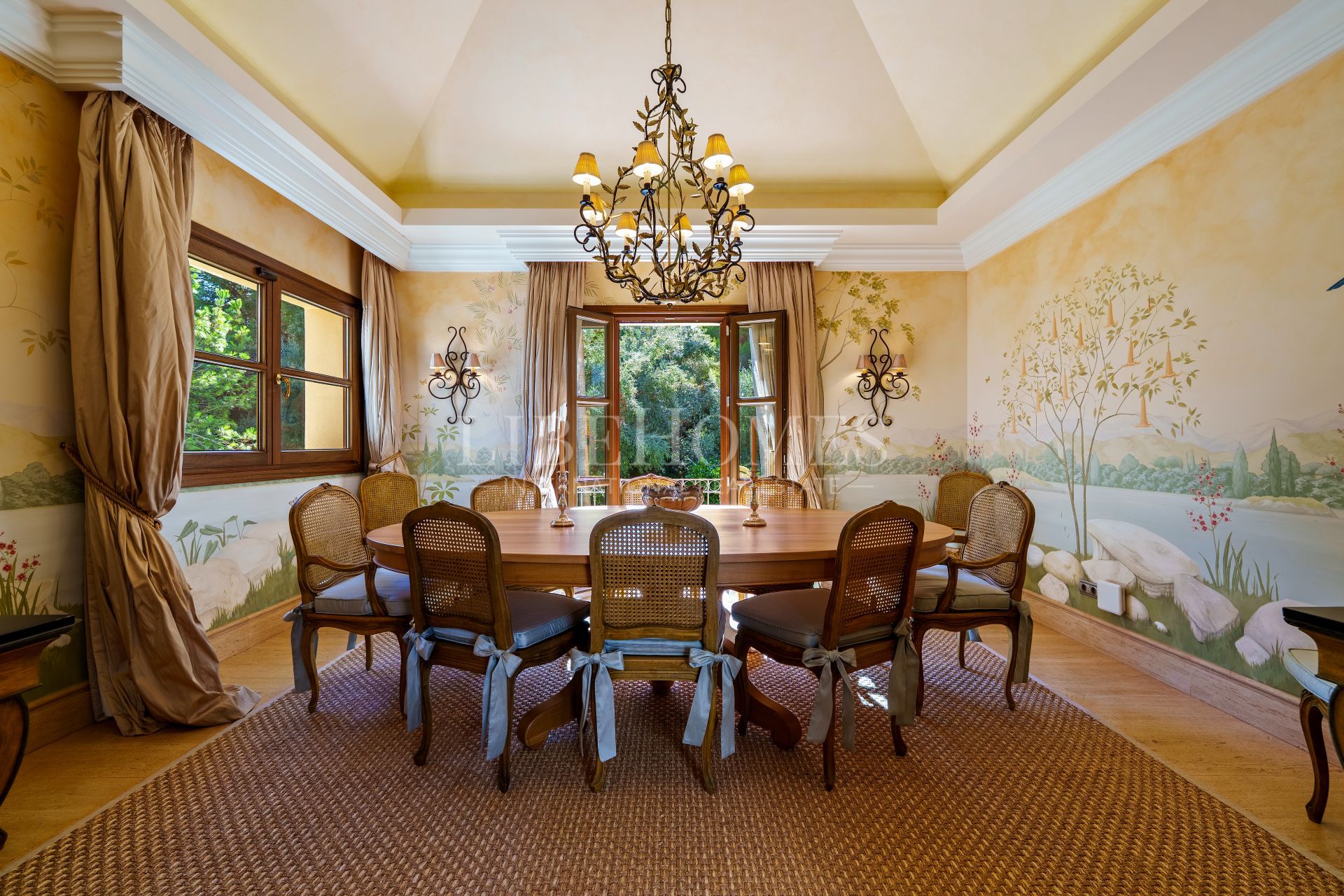 Villa andaluza en Las Lomas del Marbella Club, Marbella Milla de Oro