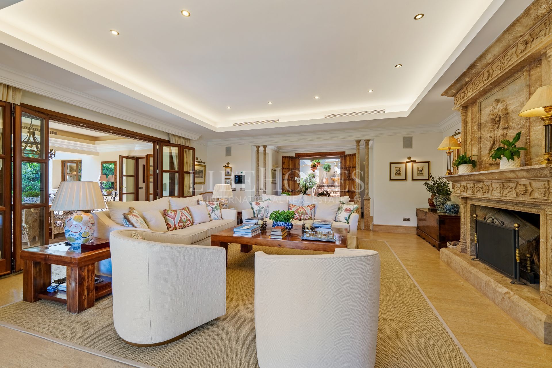 Villa andaluza en Las Lomas del Marbella Club, Marbella Milla de Oro