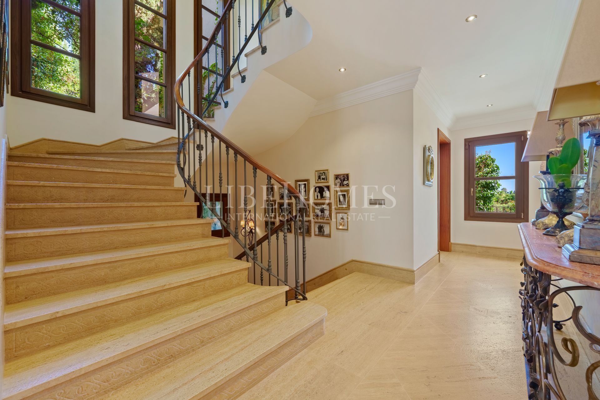 Villa andaluza en Las Lomas del Marbella Club, Marbella Milla de Oro