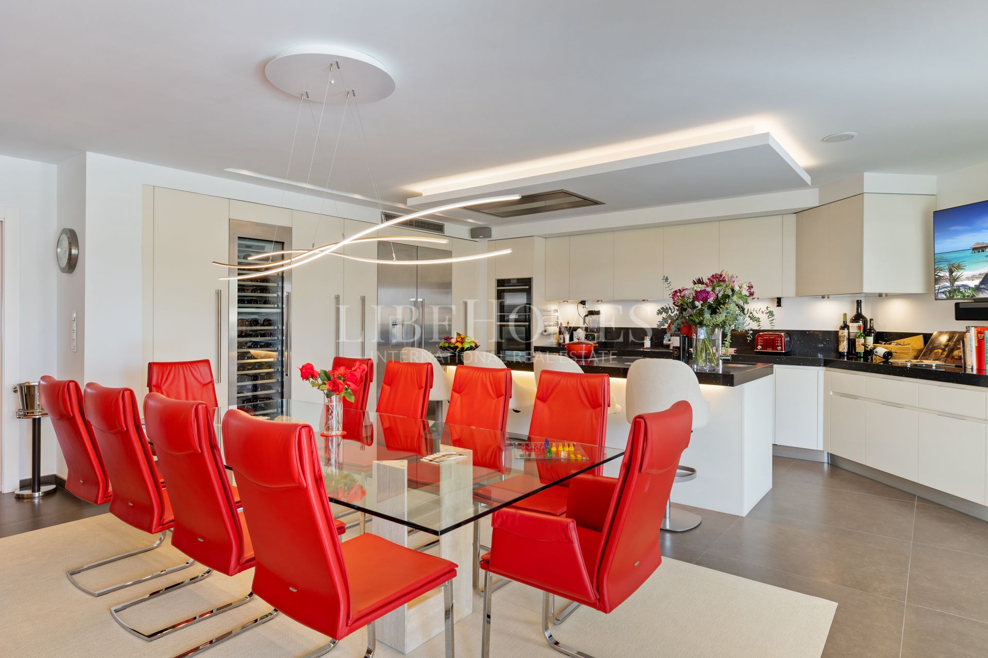 Villa totalement rénovée construite à La Cerquilla, Nueva Andalucia, Marbella