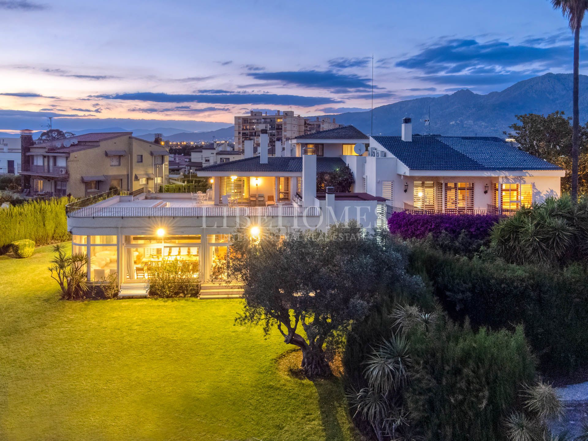 Demeure idéale pour investisseurs à Rosas, Costa Brava, près de la mer