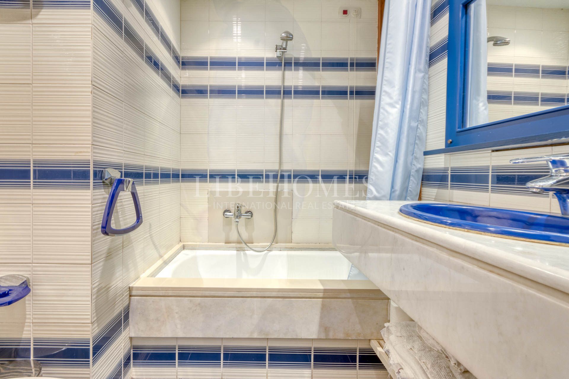 Demeure idéale pour investisseurs à Rosas, Costa Brava, près de la mer