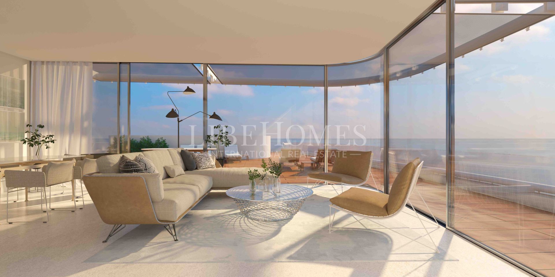Luxury penthouse in a new beachfront complex, 5 minutes to Estepona