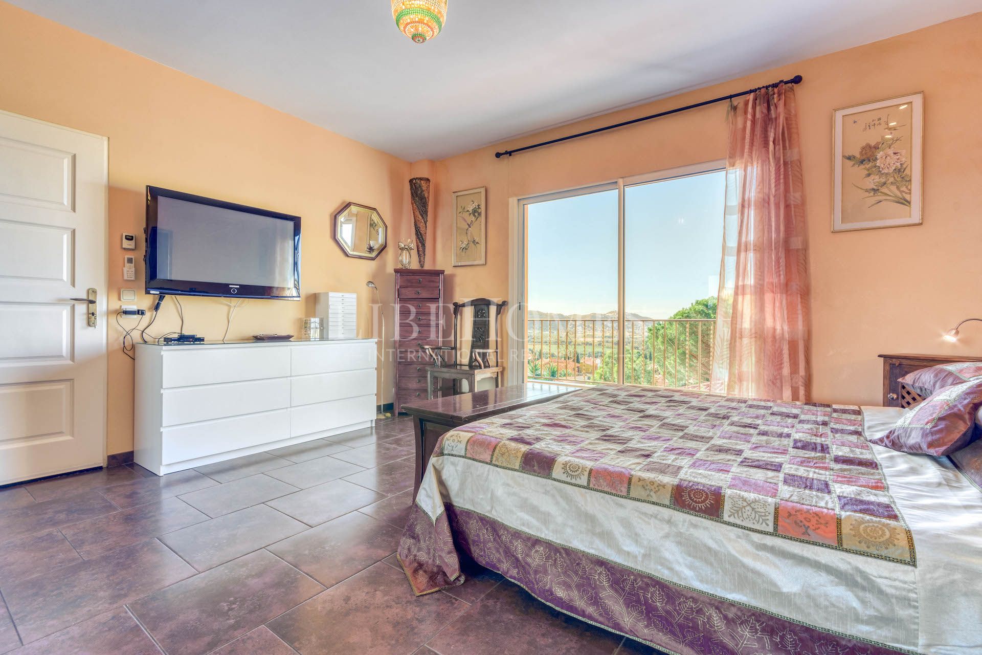 Elegant villa with breathtaking panoramic sea view in Rosas