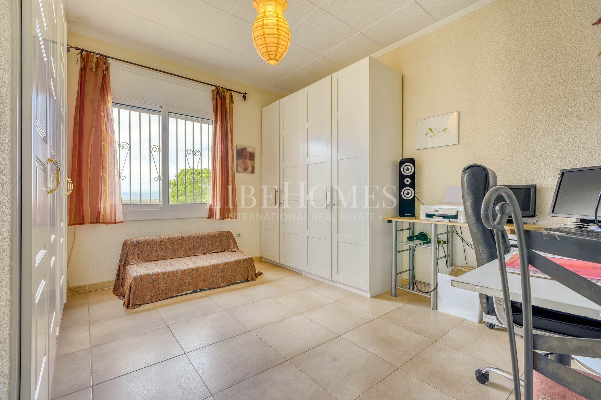 Elegant villa with breathtaking panoramic sea view in Rosas