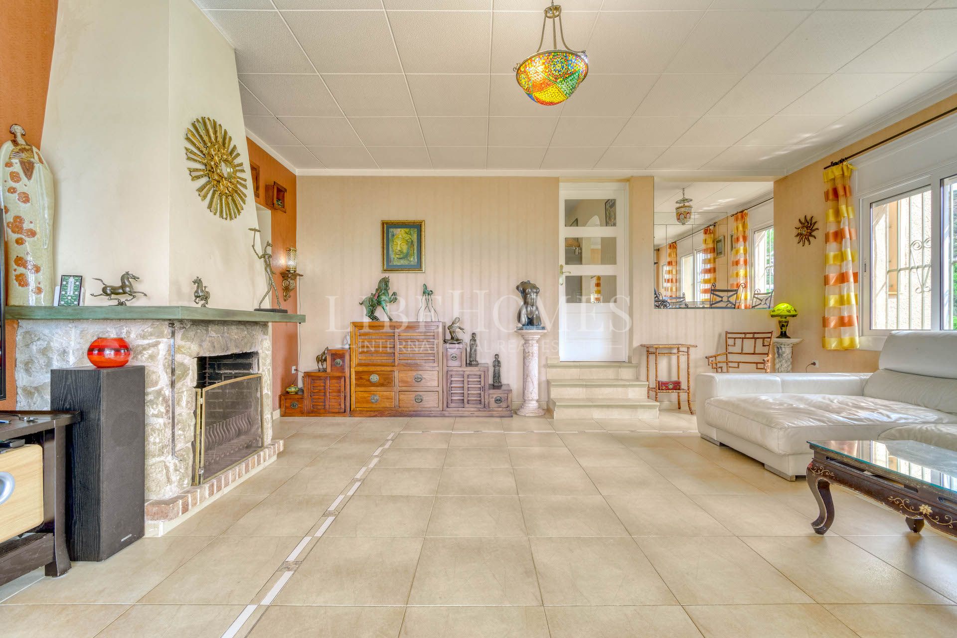 Elegant villa with breathtaking panoramic sea view in Rosas