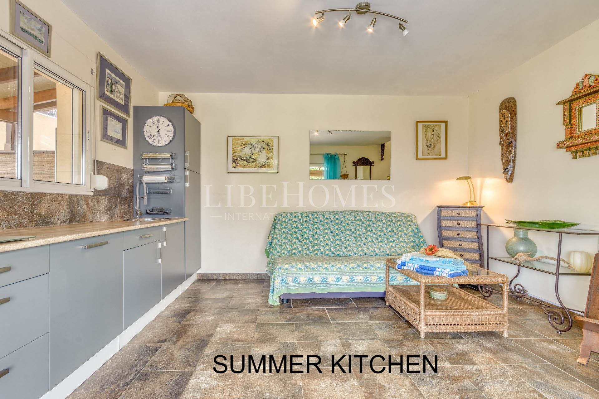 Elegant villa with breathtaking panoramic sea view in Rosas